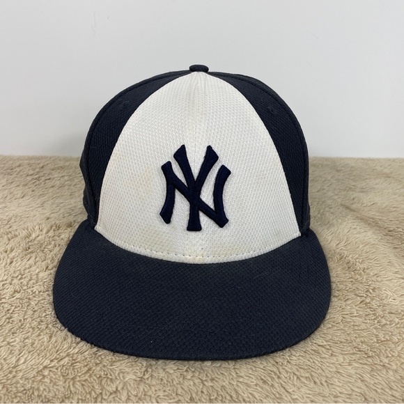 Derek Jeter New York Yankees Retirement 2014 Re2pect New Era Fitted Hat 7 1/8 - Picture 2 of 10